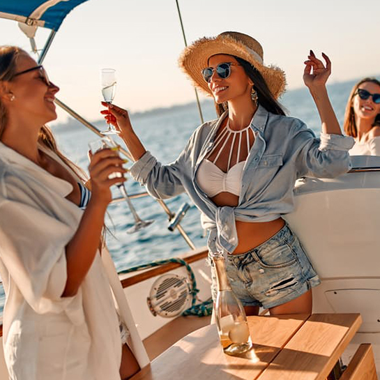 Yacht Charter Greece Day cruises Bachelor Bachelorette Ημερήσιες κρουαζιέρες